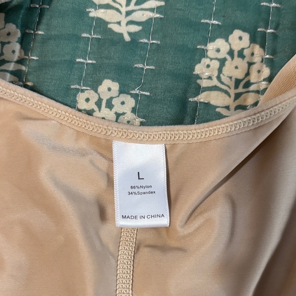 Amazon Cream Lace Shapewear - Picture 5 of 5